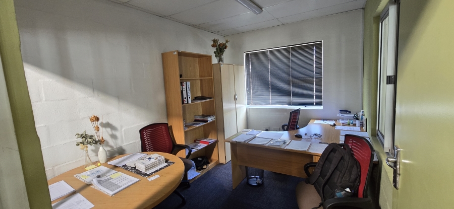 To Let commercial Property for Rent in Beaconvale Western Cape